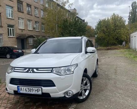 Белый Мицубиси Аутлендер, объемом двигателя 2.36 л и пробегом 152 тыс. км за 11500 $, фото 14 на Automoto.ua