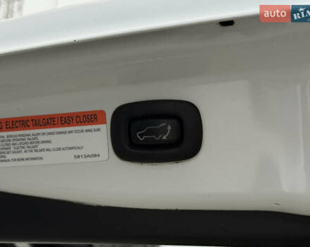 Белый Мицубиси Аутлендер, объемом двигателя 2.27 л и пробегом 264 тыс. км за 13500 $, фото 21 на Automoto.ua