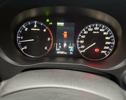 Белый Мицубиси Аутлендер, объемом двигателя 2.3 л и пробегом 247 тыс. км за 14100 $, фото 8 на Automoto.ua