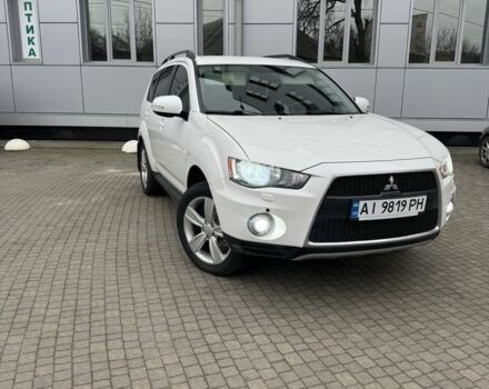 Білий Міцубісі Аутлендер, об'ємом двигуна 2.4 л та пробігом 174 тис. км за 12500 $, фото 5 на Automoto.ua