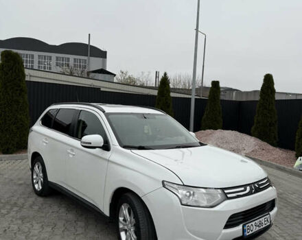 Белый Мицубиси Аутлендер, объемом двигателя 2.2 л и пробегом 262 тыс. км за 12800 $, фото 1 на Automoto.ua