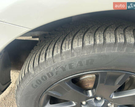 Белый Мицубиси Аутлендер, объемом двигателя 2.2 л и пробегом 226 тыс. км за 10999 $, фото 14 на Automoto.ua