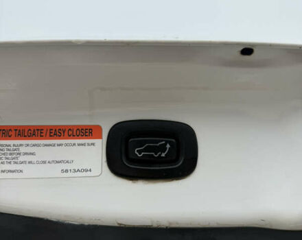 Белый Мицубиси Аутлендер, объемом двигателя 2.2 л и пробегом 262 тыс. км за 12800 $, фото 10 на Automoto.ua