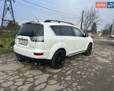 Белый Мицубиси Аутлендер, объемом двигателя 2.2 л и пробегом 226 тыс. км за 10999 $, фото 6 на Automoto.ua