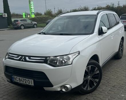 Білий Міцубісі Аутлендер, об'ємом двигуна 2.3 л та пробігом 215 тис. км за 12800 $, фото 1 на Automoto.ua