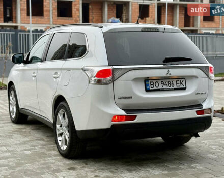 Белый Мицубиси Аутлендер, объемом двигателя 2.27 л и пробегом 264 тыс. км за 13500 $, фото 61 на Automoto.ua