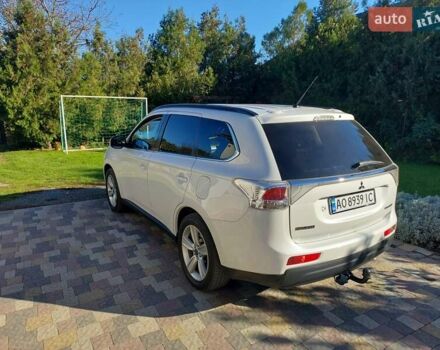 Белый Мицубиси Аутлендер, объемом двигателя 2.3 л и пробегом 247 тыс. км за 14100 $, фото 13 на Automoto.ua