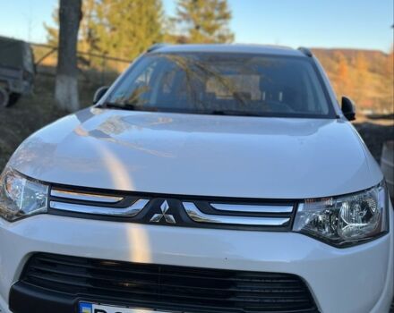 Білий Міцубісі Аутлендер, об'ємом двигуна 2.3 л та пробігом 215 тис. км за 12800 $, фото 7 на Automoto.ua