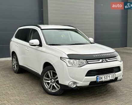 Білий Міцубісі Аутлендер, об'ємом двигуна 2.27 л та пробігом 177 тис. км за 11650 $, фото 15 на Automoto.ua