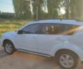 Білий Міцубісі Аутлендер, об'ємом двигуна 2.27 л та пробігом 215 тис. км за 13000 $, фото 4 на Automoto.ua