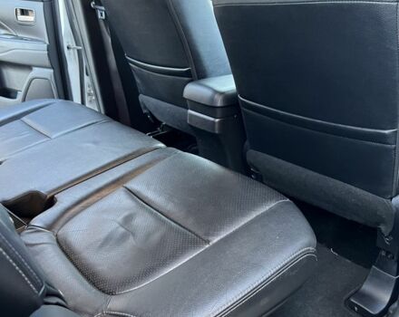 Білий Міцубісі Аутлендер, об'ємом двигуна 2.3 л та пробігом 215 тис. км за 12800 $, фото 18 на Automoto.ua