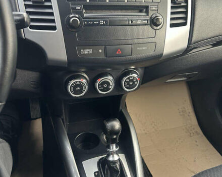 Белый Мицубиси Аутлендер, объемом двигателя 2.2 л и пробегом 226 тыс. км за 10999 $, фото 11 на Automoto.ua