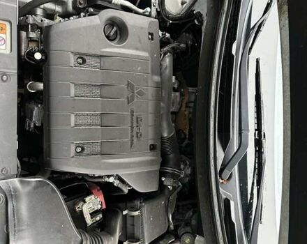 Білий Міцубісі Аутлендер, об'ємом двигуна 2.27 л та пробігом 177 тис. км за 11650 $, фото 17 на Automoto.ua