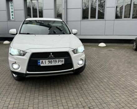 Білий Міцубісі Аутлендер, об'ємом двигуна 2.4 л та пробігом 174 тис. км за 12500 $, фото 6 на Automoto.ua