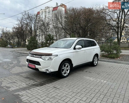 Белый Мицубиси Аутлендер, объемом двигателя 2.2 л и пробегом 225 тыс. км за 11999 $, фото 10 на Automoto.ua
