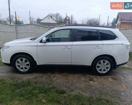 Белый Мицубиси Аутлендер, объемом двигателя 2.2 л и пробегом 278 тыс. км за 12600 $, фото 8 на Automoto.ua