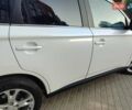 Белый Мицубиси Аутлендер, объемом двигателя 2.27 л и пробегом 200 тыс. км за 13999 $, фото 26 на Automoto.ua