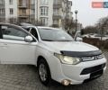 Белый Мицубиси Аутлендер, объемом двигателя 0 л и пробегом 180 тыс. км за 11500 $, фото 30 на Automoto.ua