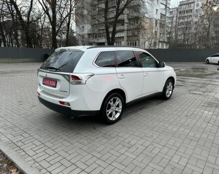 Білий Міцубісі Аутлендер, об'ємом двигуна 0 л та пробігом 225 тис. км за 11900 $, фото 2 на Automoto.ua