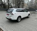 Білий Міцубісі Аутлендер, об'ємом двигуна 0 л та пробігом 225 тис. км за 11900 $, фото 2 на Automoto.ua