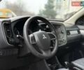 Белый Мицубиси Аутлендер, объемом двигателя 0 л и пробегом 180 тыс. км за 11500 $, фото 13 на Automoto.ua