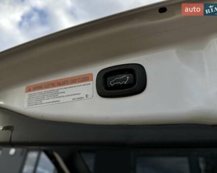 Міцубісі Аутлендер 2013 у Івано-Франківську на Automoto.ua Білий Міцубісі Аутлендер, об'ємом двигуна 2 л та пробігом 213 тис. км за 13888 $, фото 32 на Automoto.ua