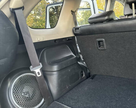 Белый Мицубиси Аутлендер, объемом двигателя 2.3 л и пробегом 250 тыс. км за 15000 $, фото 23 на Automoto.ua