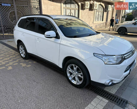 Білий Міцубісі Аутлендер, об'ємом двигуна 2.36 л та пробігом 146 тис. км за 14300 $, фото 19 на Automoto.ua