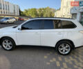 Білий Міцубісі Аутлендер, об'ємом двигуна 2.36 л та пробігом 146 тис. км за 14300 $, фото 7 на Automoto.ua