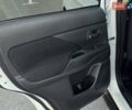 Білий Міцубісі Аутлендер, об'ємом двигуна 2.4 л та пробігом 183 тис. км за 13499 $, фото 21 на Automoto.ua