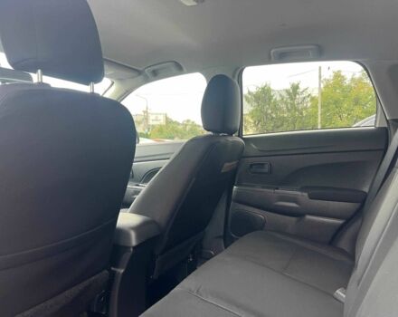 Білий Міцубісі Аутлендер, об'ємом двигуна 2 л та пробігом 224 тис. км за 9900 $, фото 16 на Automoto.ua