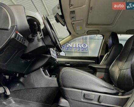 Білий Міцубісі Аутлендер, об'ємом двигуна 2.4 л та пробігом 168 тис. км за 11500 $, фото 29 на Automoto.ua