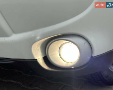 Белый Мицубиси Аутлендер, объемом двигателя 2.4 л и пробегом 175 тыс. км за 13900 $, фото 22 на Automoto.ua