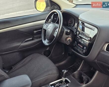 Белый Мицубиси Аутлендер, объемом двигателя 2.4 л и пробегом 183 тыс. км за 12499 $, фото 26 на Automoto.ua