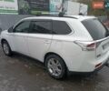 Белый Мицубиси Аутлендер, объемом двигателя 2.2 л и пробегом 270 тыс. км за 13250 $, фото 7 на Automoto.ua