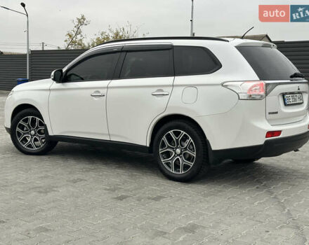 Белый Мицубиси Аутлендер, объемом двигателя 2.4 л и пробегом 175 тыс. км за 13900 $, фото 14 на Automoto.ua