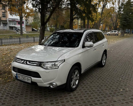 Білий Міцубісі Аутлендер, об'ємом двигуна 2.4 л та пробігом 146 тис. км за 13500 $, фото 2 на Automoto.ua