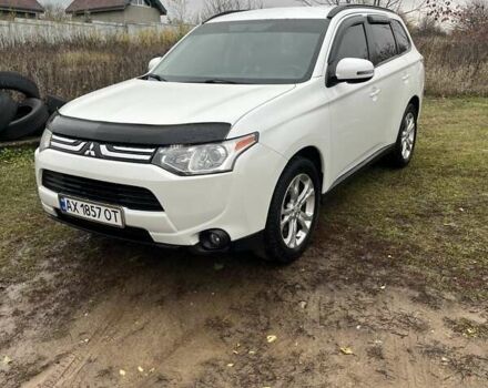 Міцубісі Аутлендер 2013 у Харкові на Automoto.ua Білий Міцубісі Аутлендер, об'ємом двигуна 2.4 л та пробігом 209 тис. км за 13000 $, фото 5 на Automoto.ua