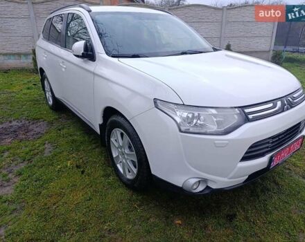 Белый Мицубиси Аутлендер, объемом двигателя 2.2 л и пробегом 278 тыс. км за 12600 $, фото 16 на Automoto.ua