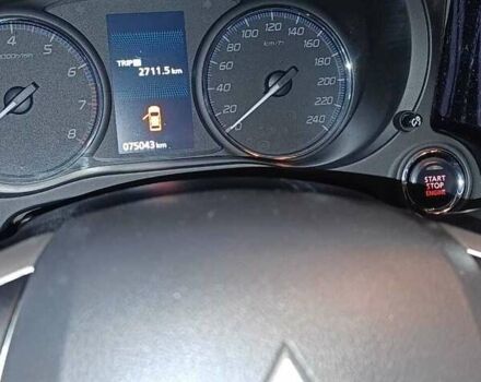 Білий Міцубісі Аутлендер, об'ємом двигуна 2 л та пробігом 75 тис. км за 17000 $, фото 3 на Automoto.ua