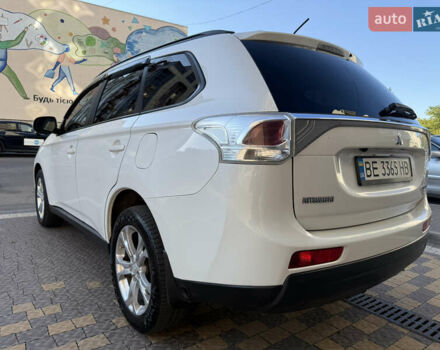Білий Міцубісі Аутлендер, об'ємом двигуна 2.36 л та пробігом 146 тис. км за 14300 $, фото 9 на Automoto.ua