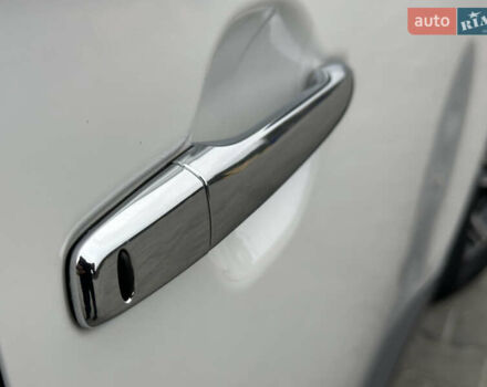 Белый Мицубиси Аутлендер, объемом двигателя 2.4 л и пробегом 175 тыс. км за 13900 $, фото 25 на Automoto.ua