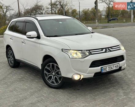 Белый Мицубиси Аутлендер, объемом двигателя 2.4 л и пробегом 175 тыс. км за 13900 $, фото 16 на Automoto.ua