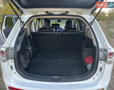 Белый Мицубиси Аутлендер, объемом двигателя 2.3 л и пробегом 250 тыс. км за 15000 $, фото 21 на Automoto.ua