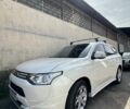 Білий Міцубісі Аутлендер, об'ємом двигуна 2.4 л та пробігом 260 тис. км за 10900 $, фото 3 на Automoto.ua