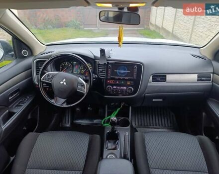 Белый Мицубиси Аутлендер, объемом двигателя 2.2 л и пробегом 278 тыс. км за 12600 $, фото 42 на Automoto.ua