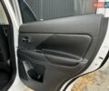 Міцубісі Аутлендер 2013 у Івано-Франківську на Automoto.ua Білий Міцубісі Аутлендер, об'ємом двигуна 2 л та пробігом 213 тис. км за 13888 $, фото 30 на Automoto.ua