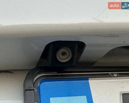 Белый Мицубиси Аутлендер, объемом двигателя 2 л и пробегом 127 тыс. км за 13200 $, фото 8 на Automoto.ua