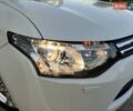 Белый Мицубиси Аутлендер, объемом двигателя 2.27 л и пробегом 200 тыс. км за 13999 $, фото 33 на Automoto.ua