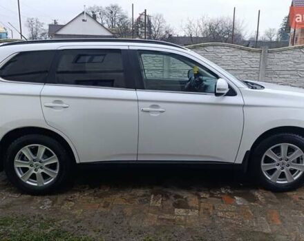 Белый Мицубиси Аутлендер, объемом двигателя 2.2 л и пробегом 278 тыс. км за 12600 $, фото 7 на Automoto.ua